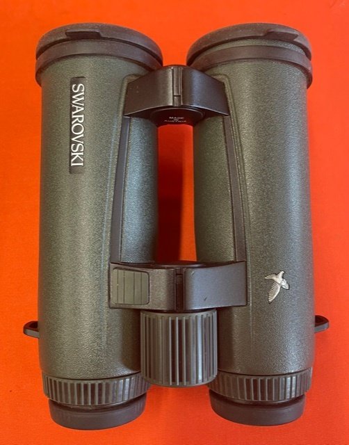 Swarovski Range Finding Binocular 10X42 with carring case and Tri-pod mount
